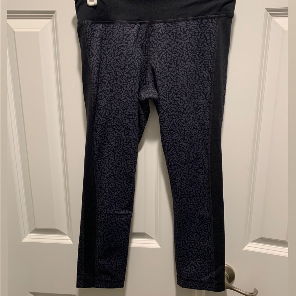Slightly used Under Armour leggings